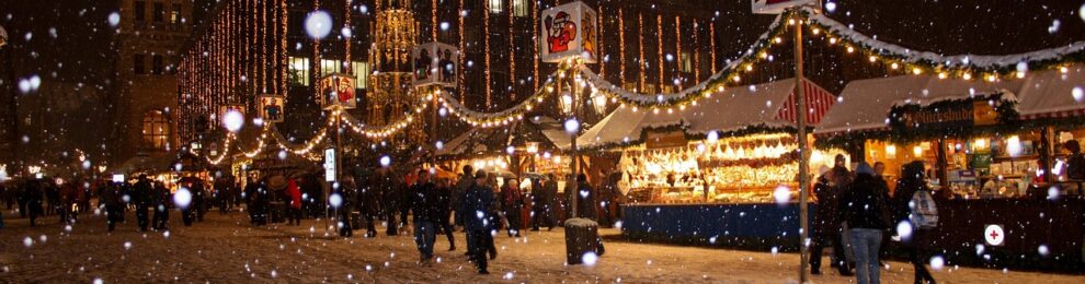 Seniorenausflug: Lichterfahrt durch die vorweihnachtliche  Berliner Innenstadt Seniorenausflug: Lichterfahrt durch die vorweihnachtliche  Berliner Innenstadt